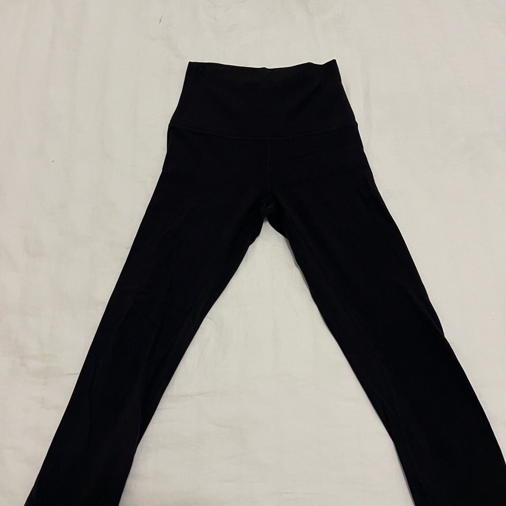 black lululemon align leggings